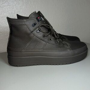 Converse High-Top Leather Shoes in Dark Olive